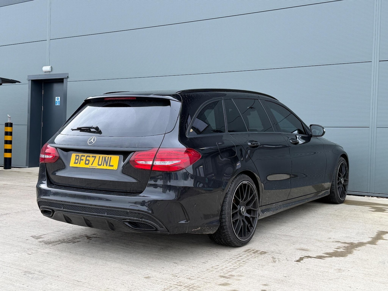 Used Mercedes-Benz C Class 2017 for sale - 76975694: Photo 11