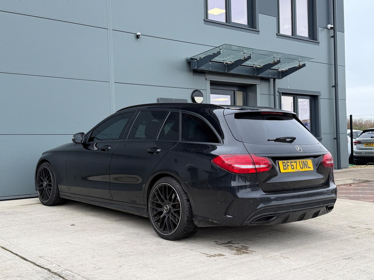 Used Mercedes-Benz C Class 2017 for sale - 76975694: Photo 9