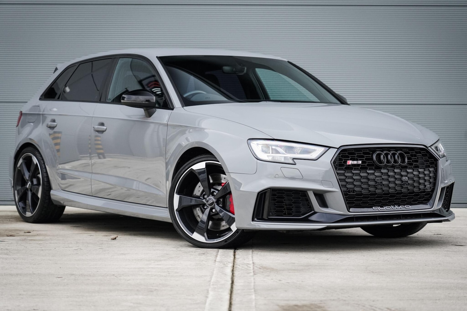 Used Porsche Macan 2016 for sale - 76658222: Photo 1