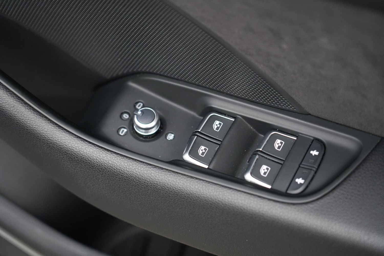 Used Porsche Macan 2016 for sale - 76658222: Photo 27