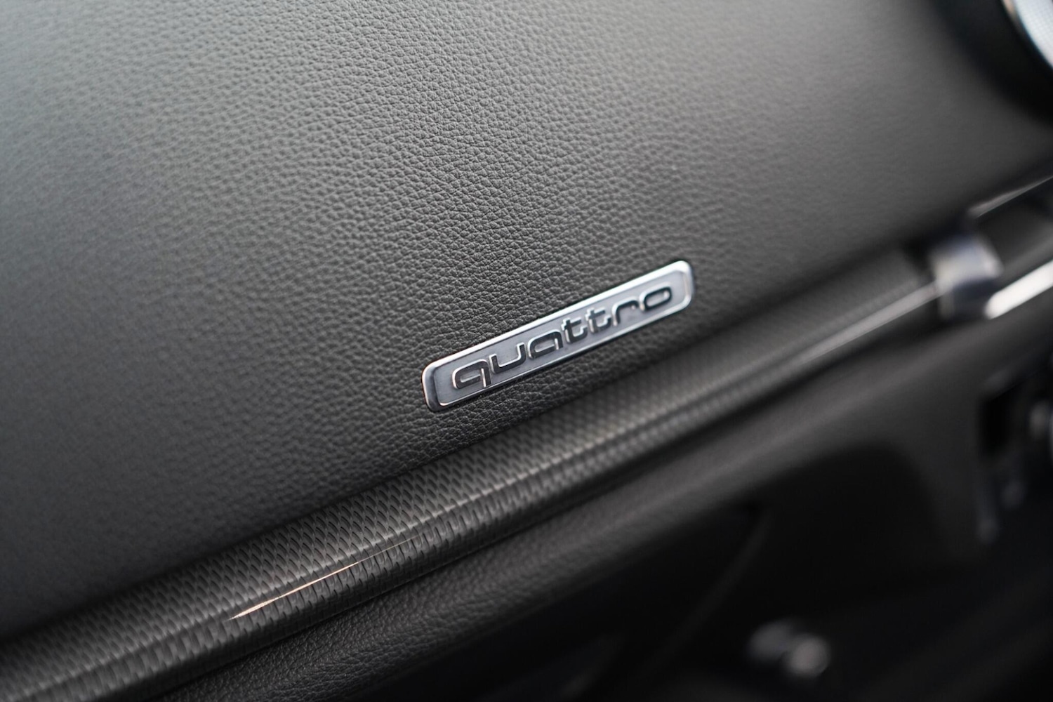 Used Porsche Macan 2016 for sale - 76658222: Photo 28