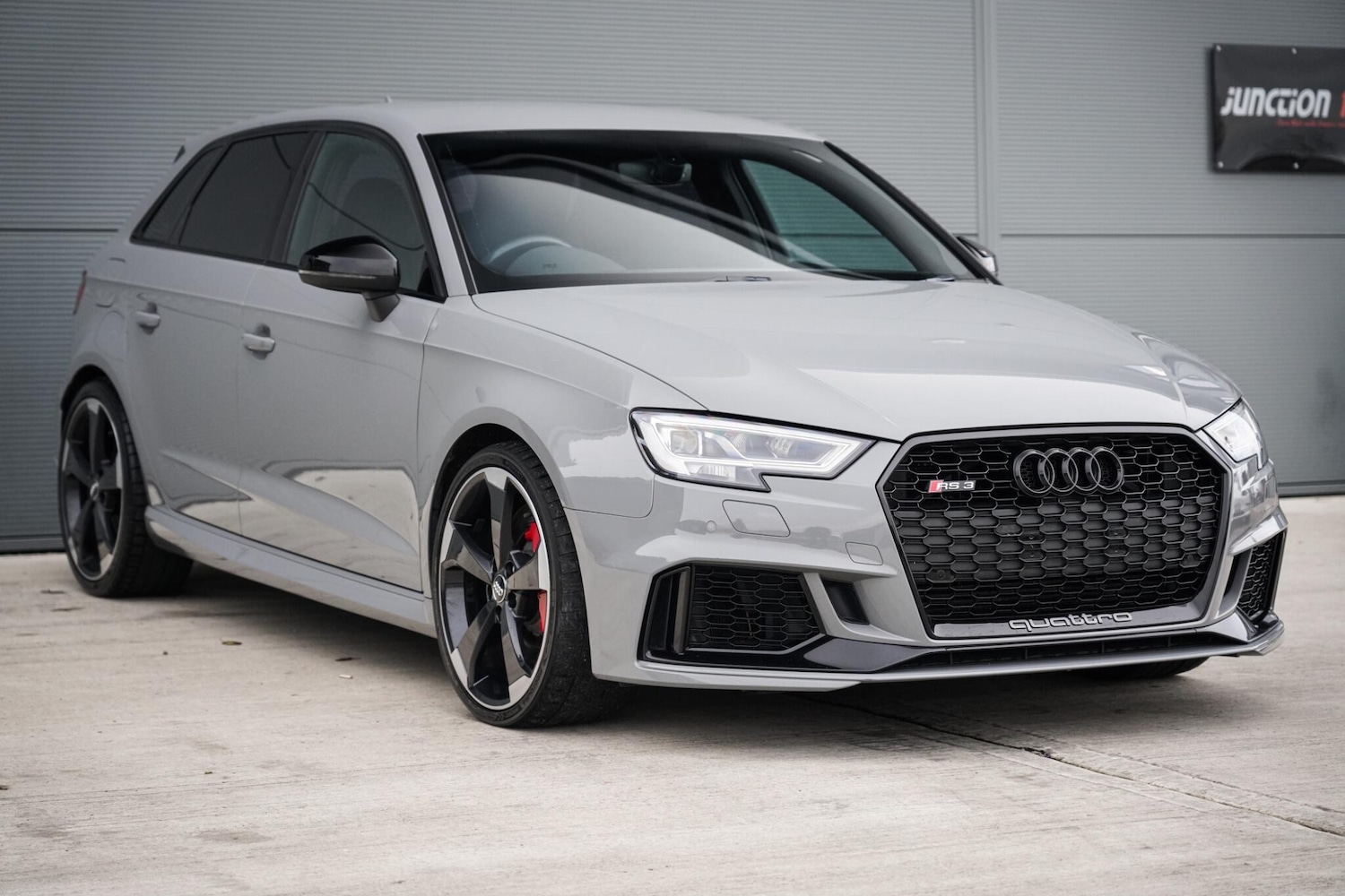 Used Porsche Macan 2016 for sale - 76658222: Photo 4