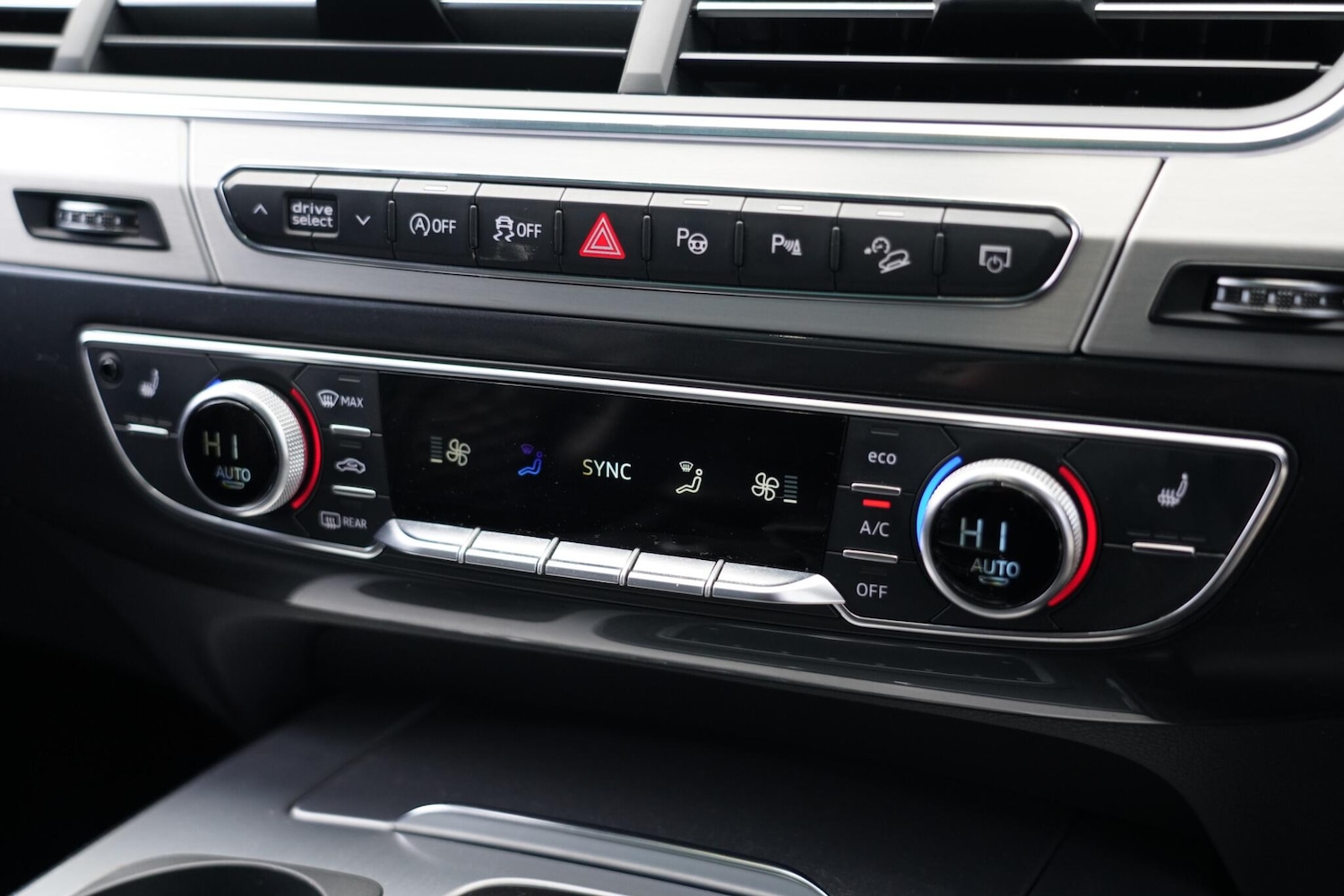 Used Audi SQ7 2018 for sale - 77351339: Photo 21