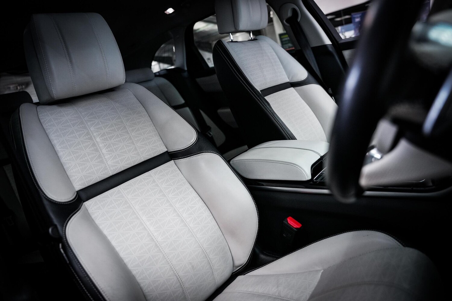 Used Land Rover Range Rover Velar for sale - 77671262: Photo 15