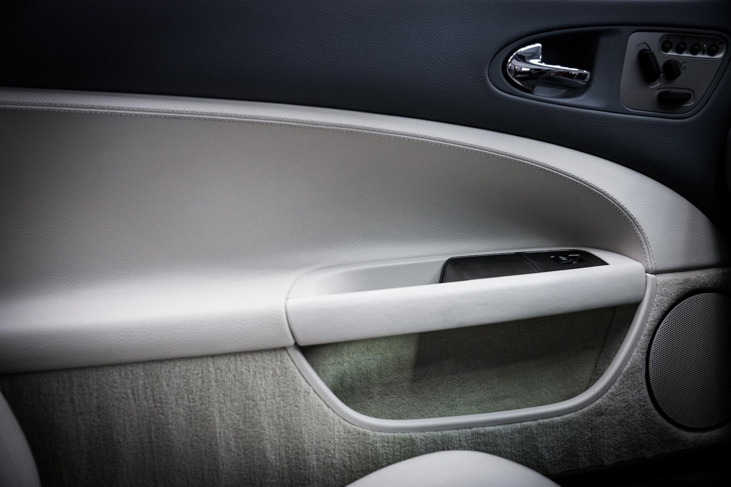 Used Jaguar XKR 2007 for sale - 77074063: Photo 44