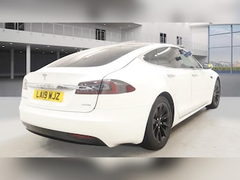 Used Tesla Model S 2019 for sale - 77387382: Photo