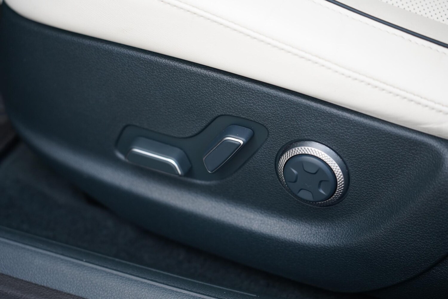 Used Genesis G80 2023 for sale - 76913268: Photo 30