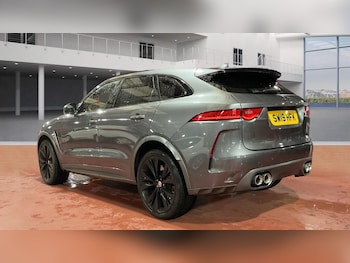 Used Jaguar F-Pace 2019 for sale - 77957782: Photo