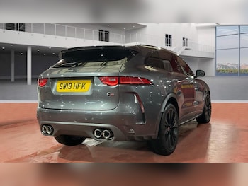 Used Jaguar F-Pace 2019 for sale - 77957782: Photo