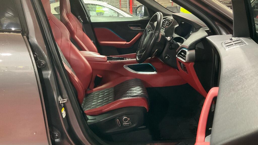 Used Jaguar F-Pace 2019 for sale - 77957782: Photo 8