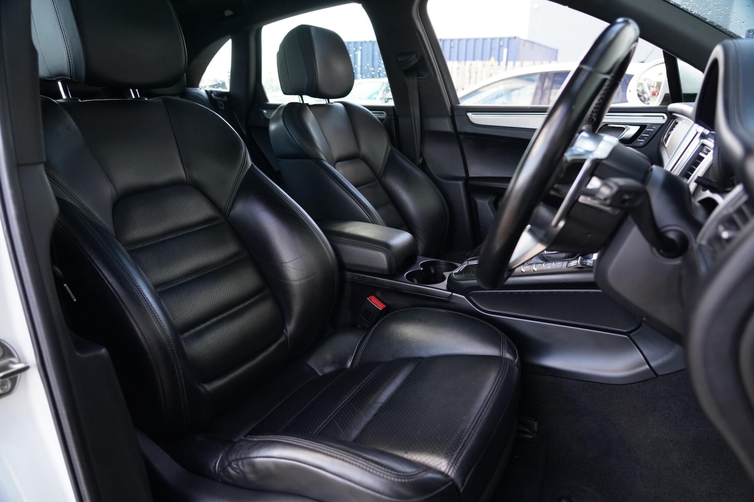 Used Porsche Macan 2015 for sale - 76659393: Photo 11