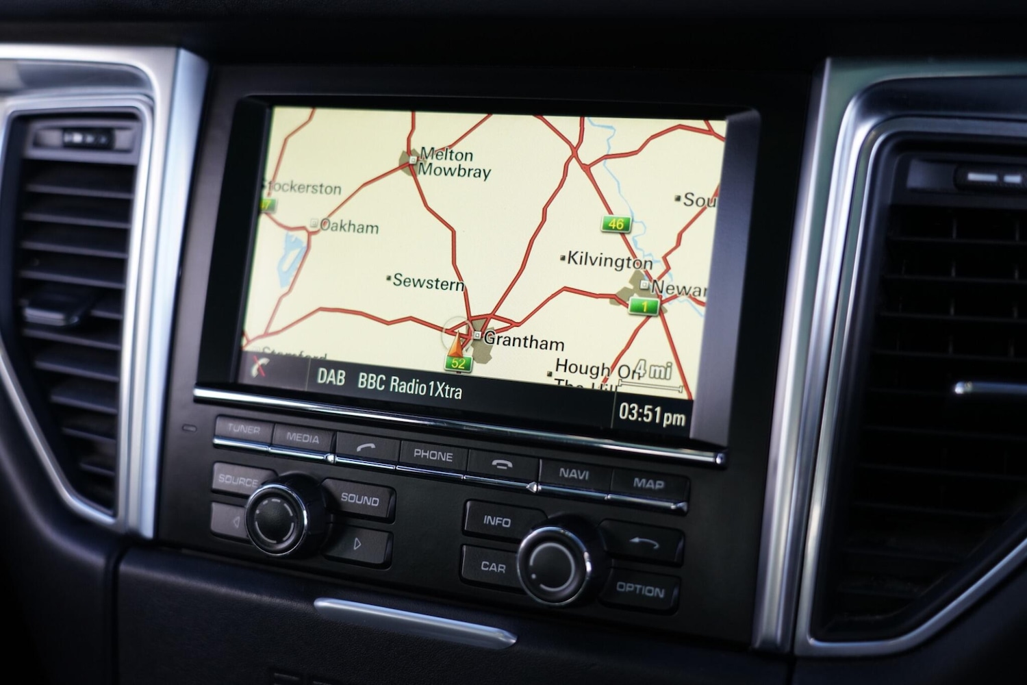 Used Porsche Macan 2015 for sale - 76659393: Photo 26