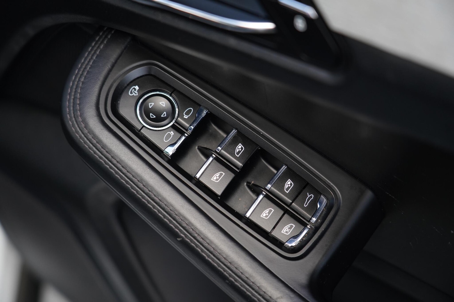 Used Porsche Macan 2015 for sale - 76659393: Photo 31