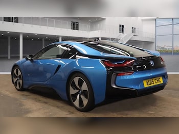 Used BMW i8 2015 for sale - 77939533: Photo
