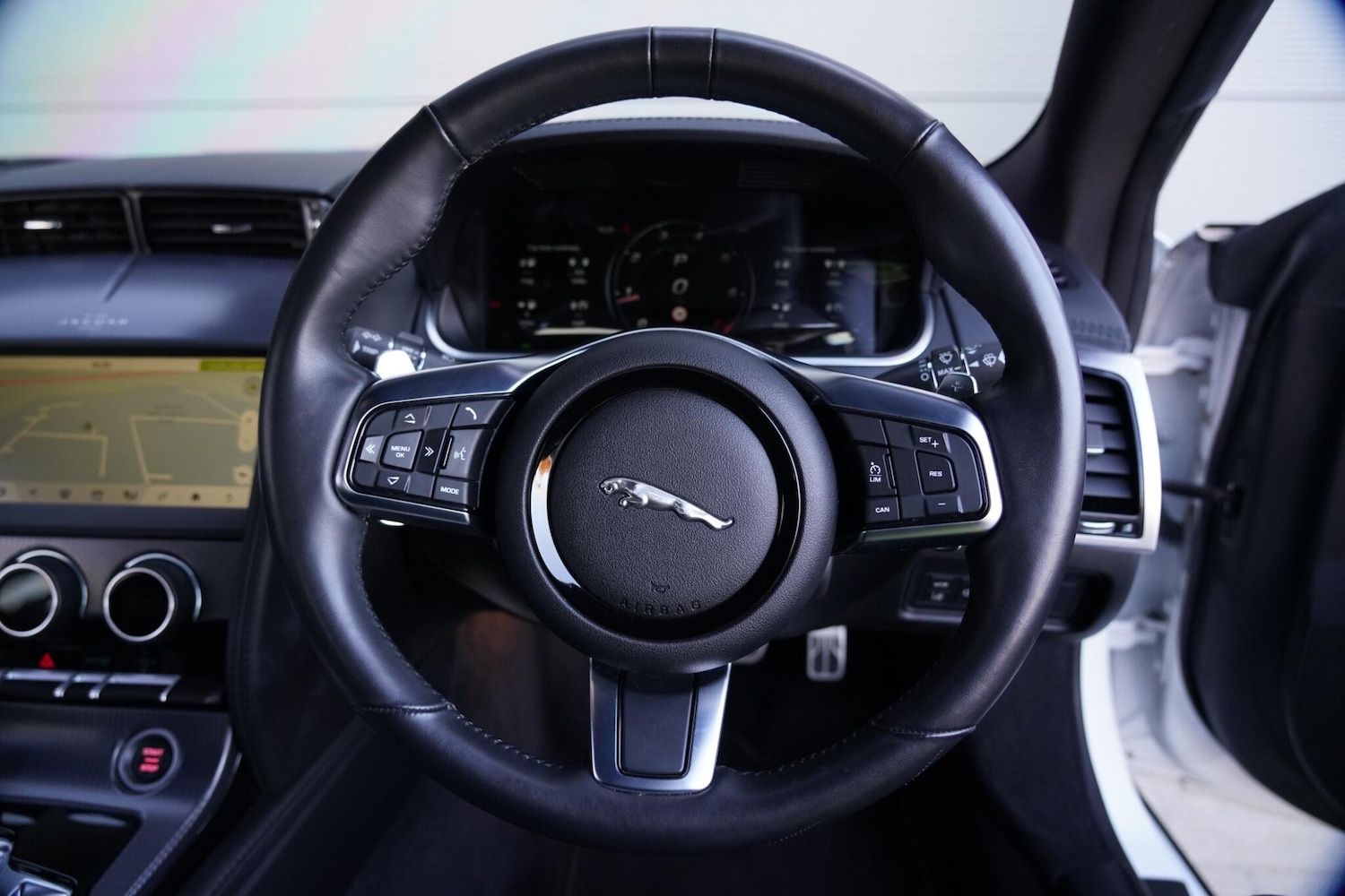 Used Jaguar F-Type 2019 for sale - 76657634: Photo 13