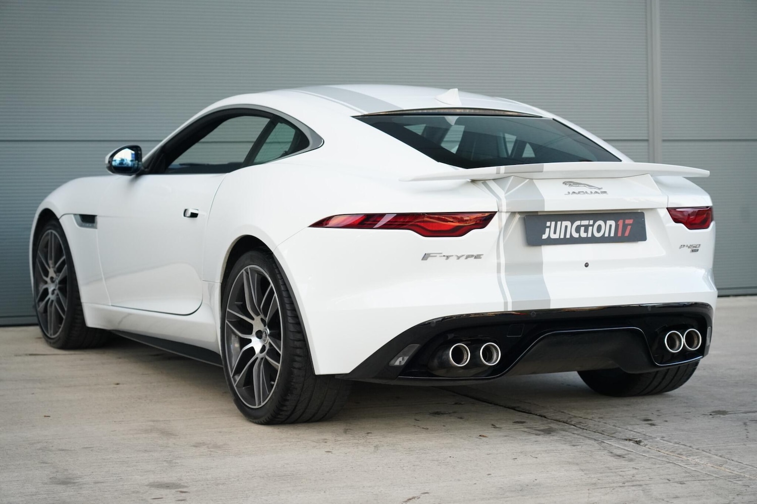 Used Jaguar F-Type 2019 for sale - 76657634: Photo 7