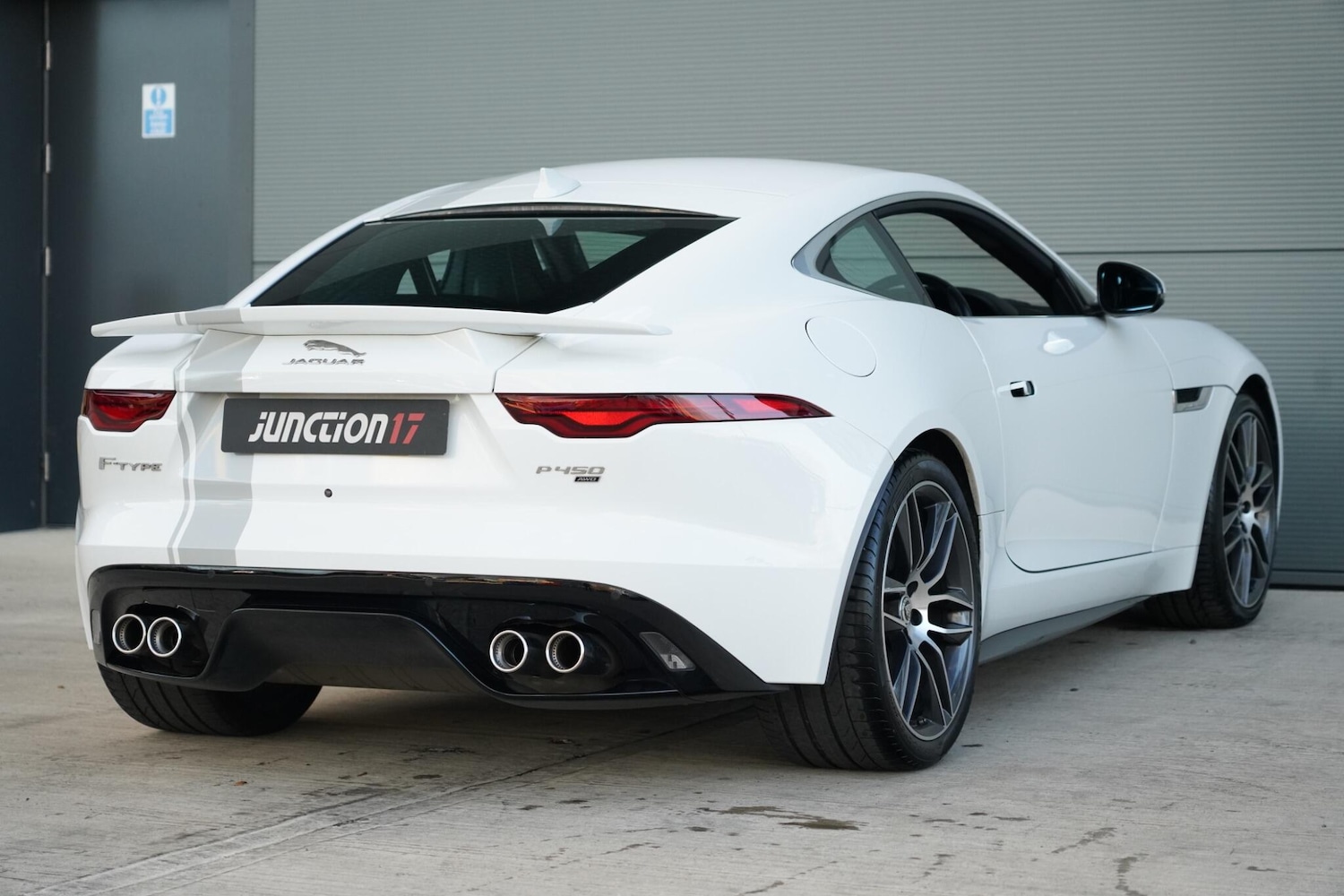Used Jaguar F-Type 2019 for sale - 76657634: Photo 9