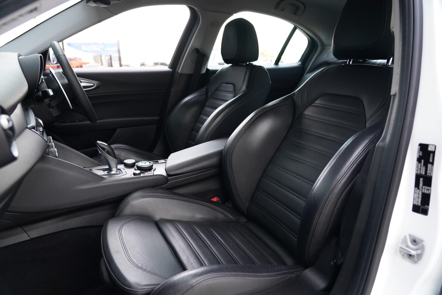 Used Alfa Romeo Giulia 2018 for sale - 76657249: Photo 11