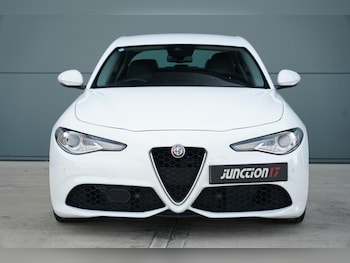Used Alfa Romeo Giulia 2018 for sale - 76657249: Photo