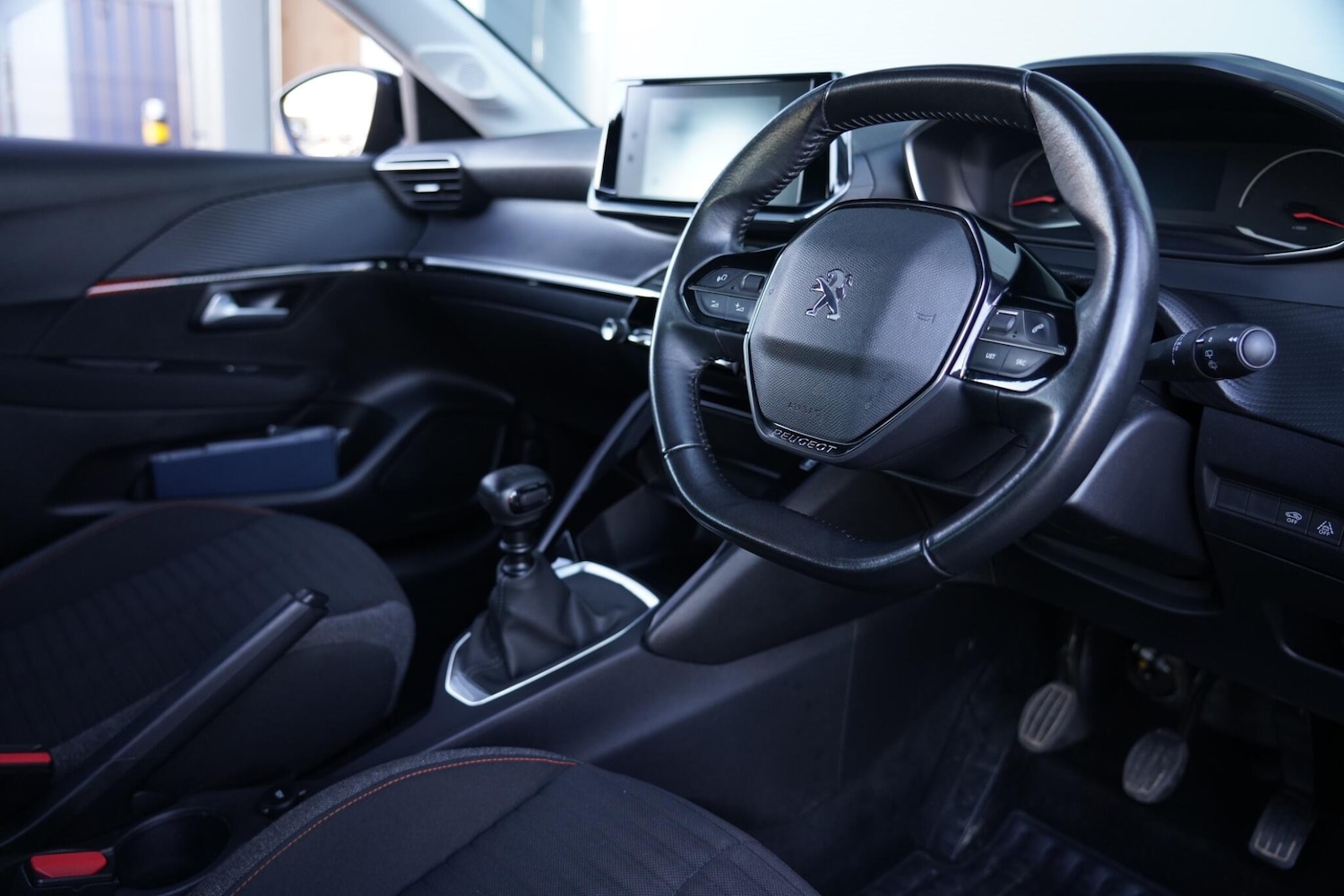 Used Peugeot 208 2021 for sale - 76657475: Photo 2