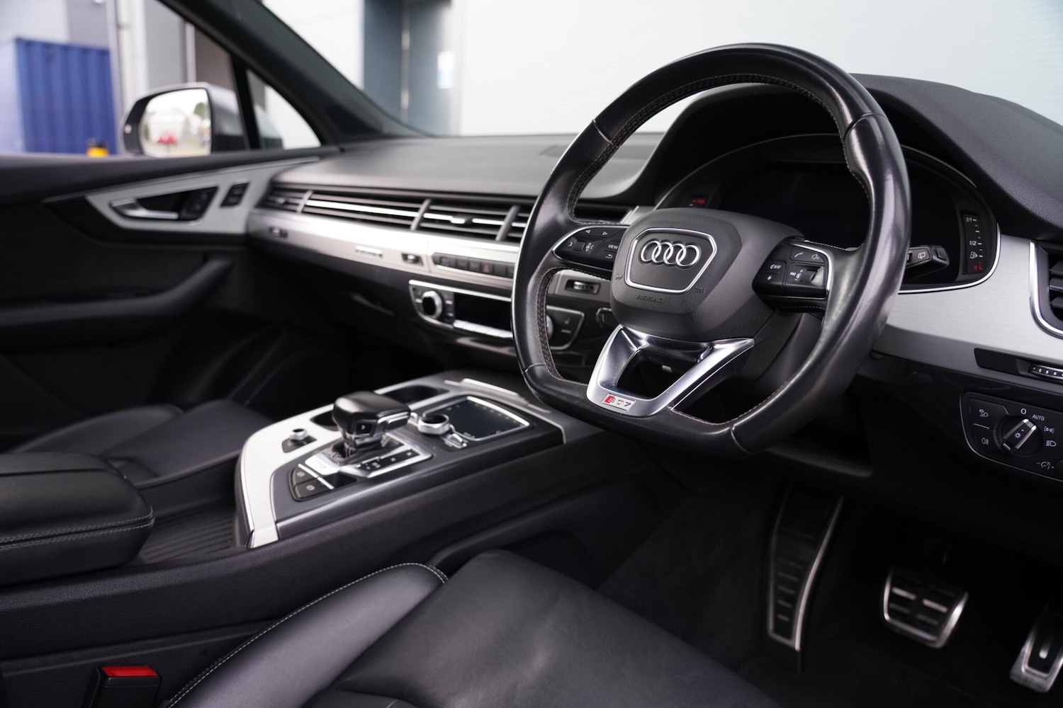 Used Audi Q7 2018 for sale - 76993780: Photo 2