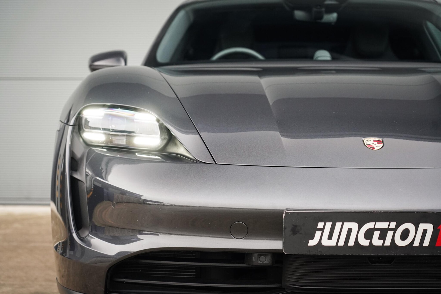 Used Porsche Taycan 2020 for sale - 76913098: Photo 19