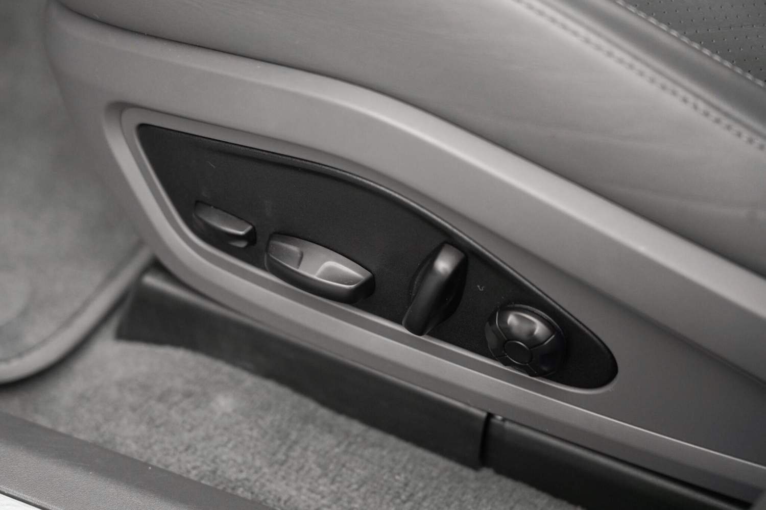 Used Porsche Taycan 2020 for sale - 76913098: Photo 26