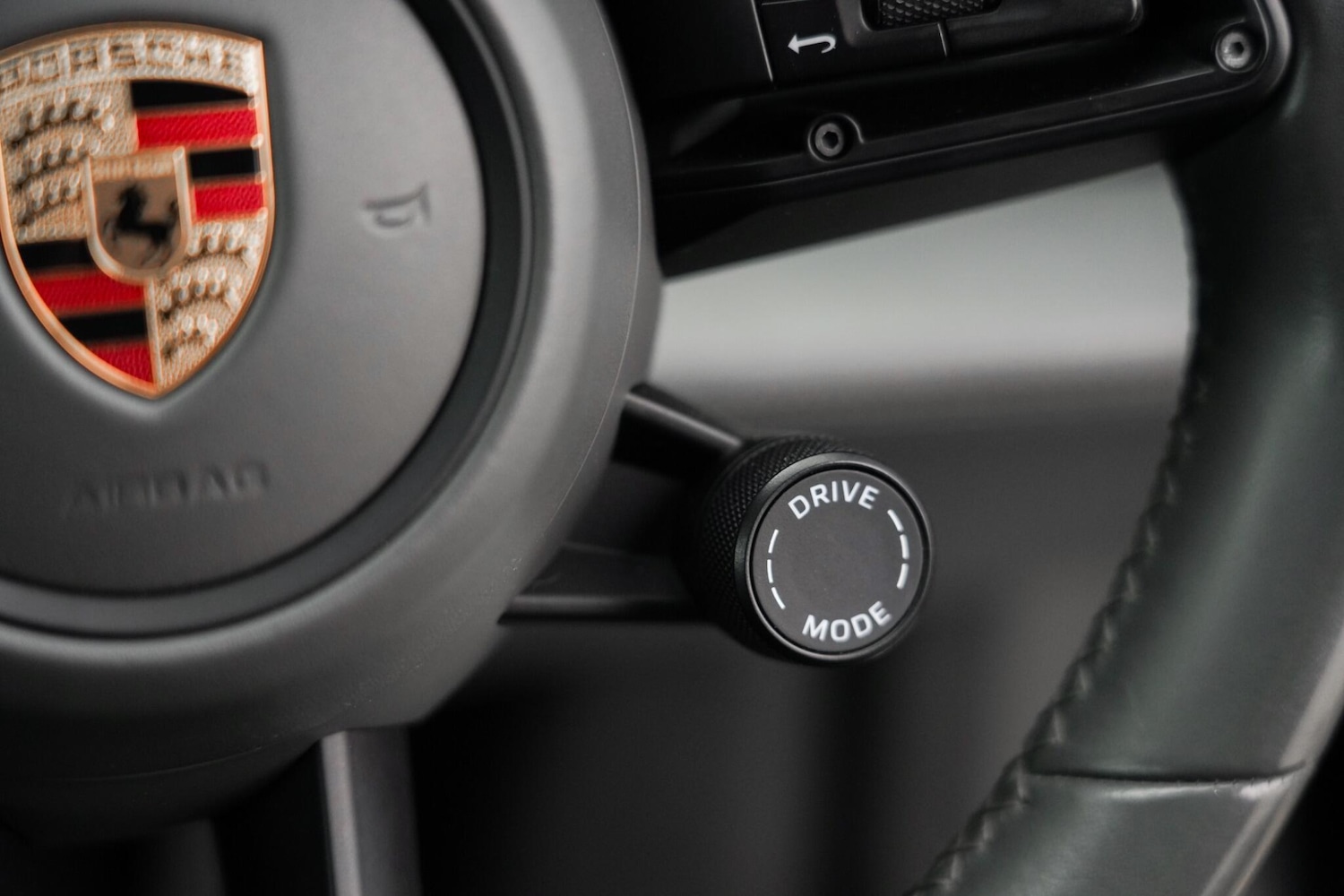 Used Porsche Taycan 2020 for sale - 76913098: Photo 28