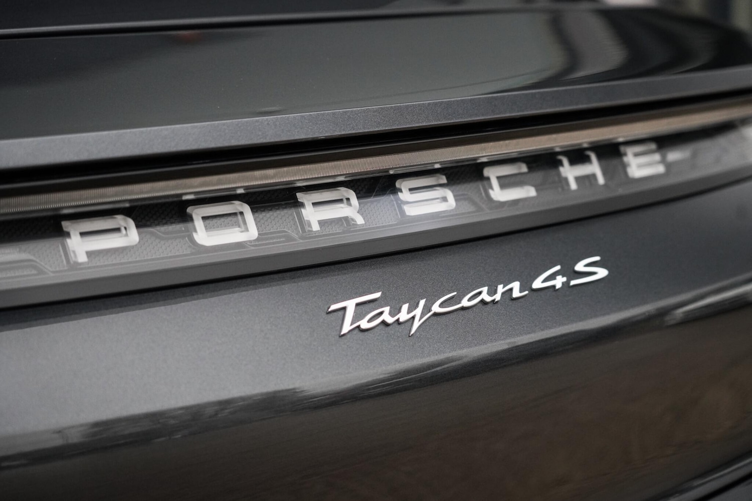Used Porsche Taycan 2020 for sale - 76913098: Photo 31