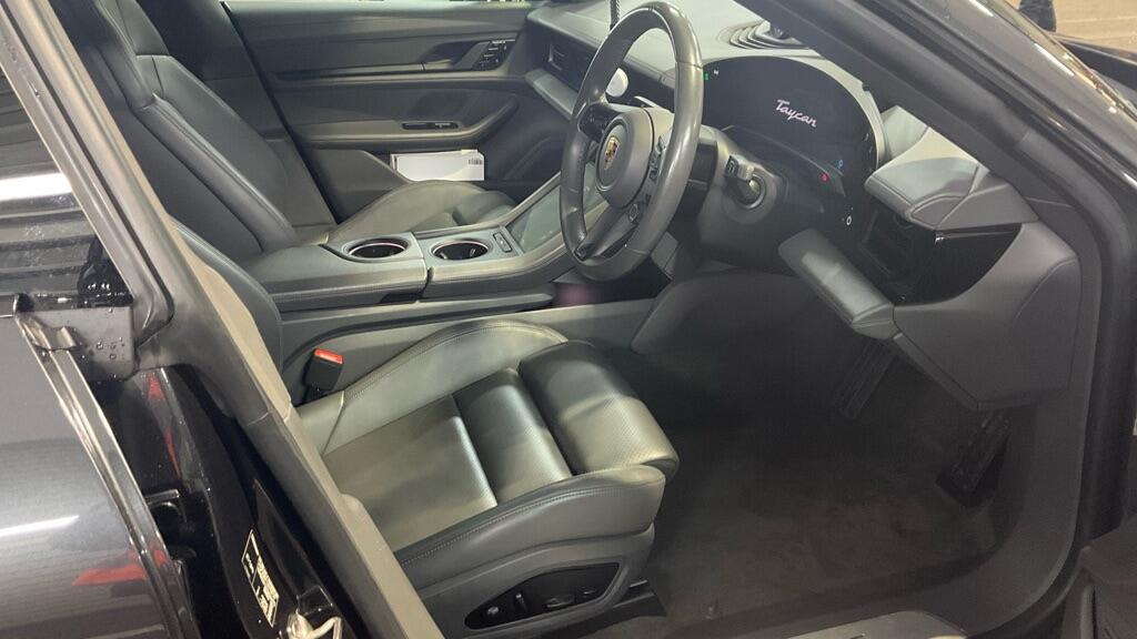 Used Porsche Taycan 2020 for sale - 76913098: Photo 9