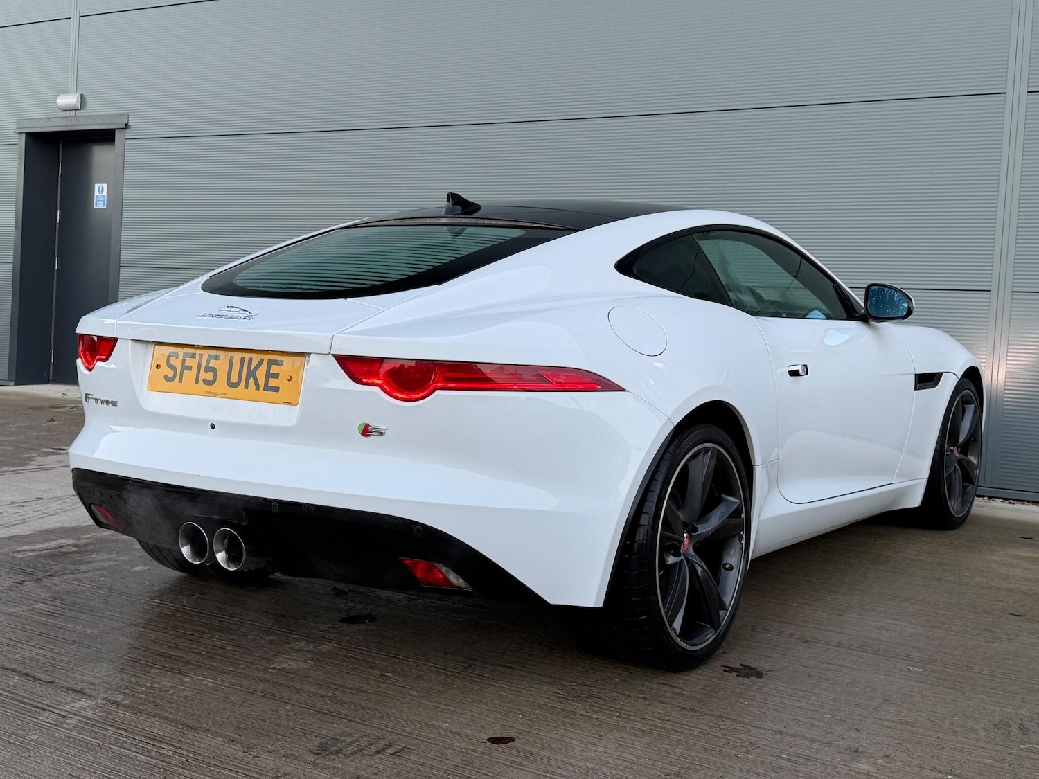 Used Jaguar F-Type 2015 for sale - 76899144: Photo 11