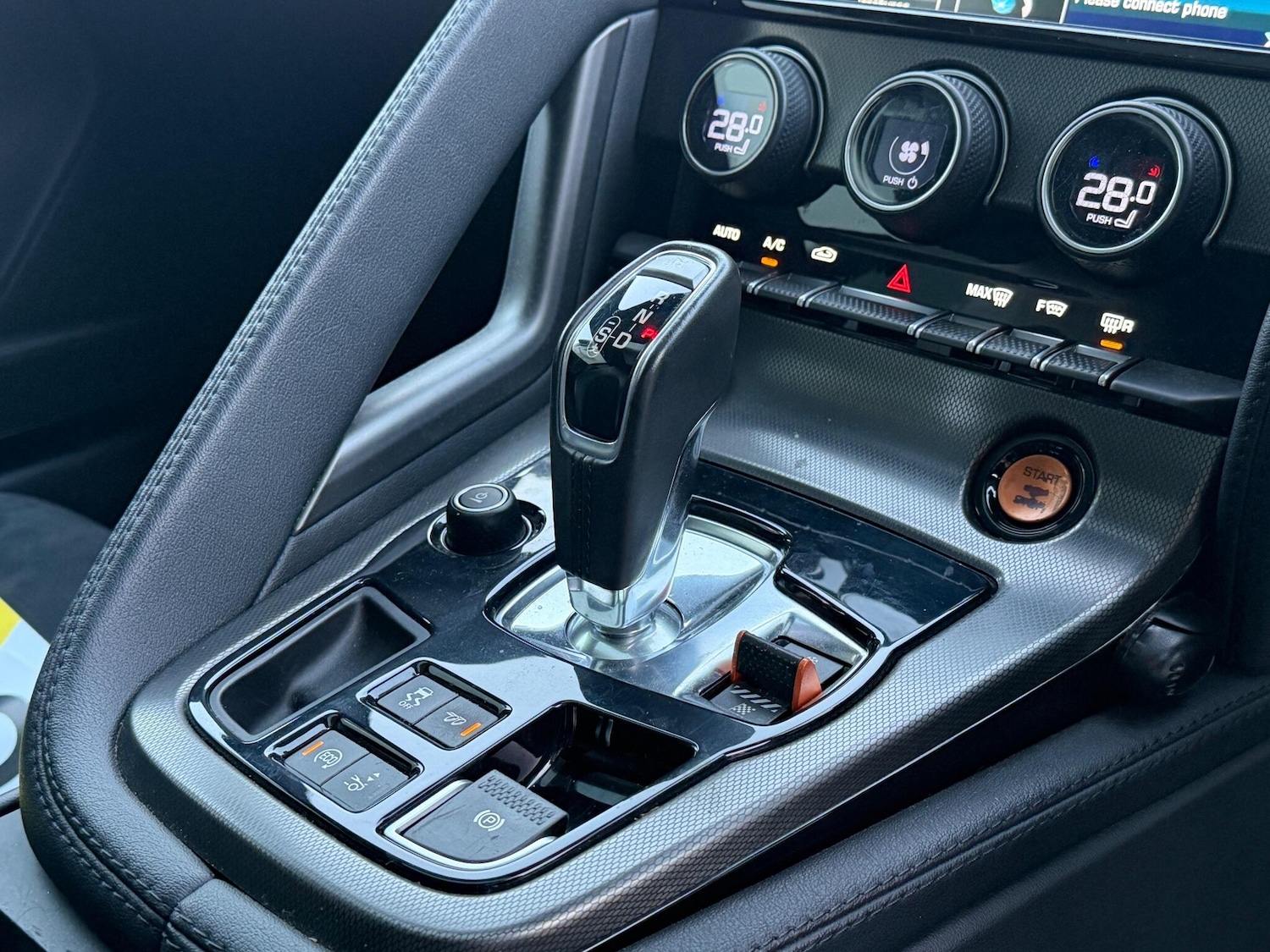 Used Jaguar F-Type 2015 for sale - 76899144: Photo 13