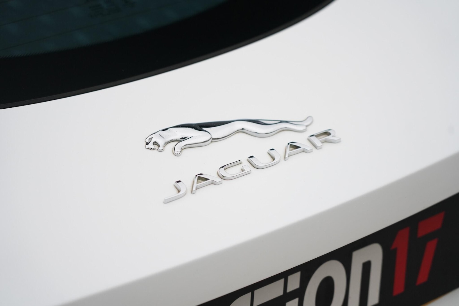 Used Jaguar F-Type 2015 for sale - 76899144: Photo 28