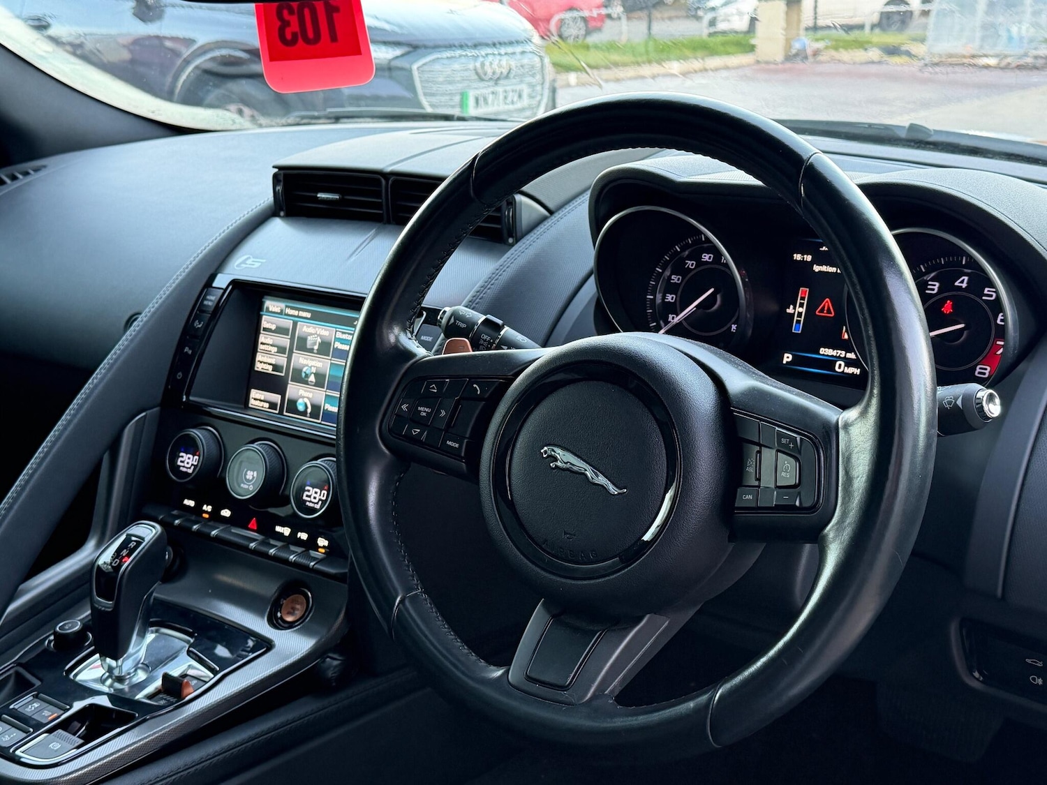 Used Jaguar F-Type 2015 for sale - 76899144: Photo 3