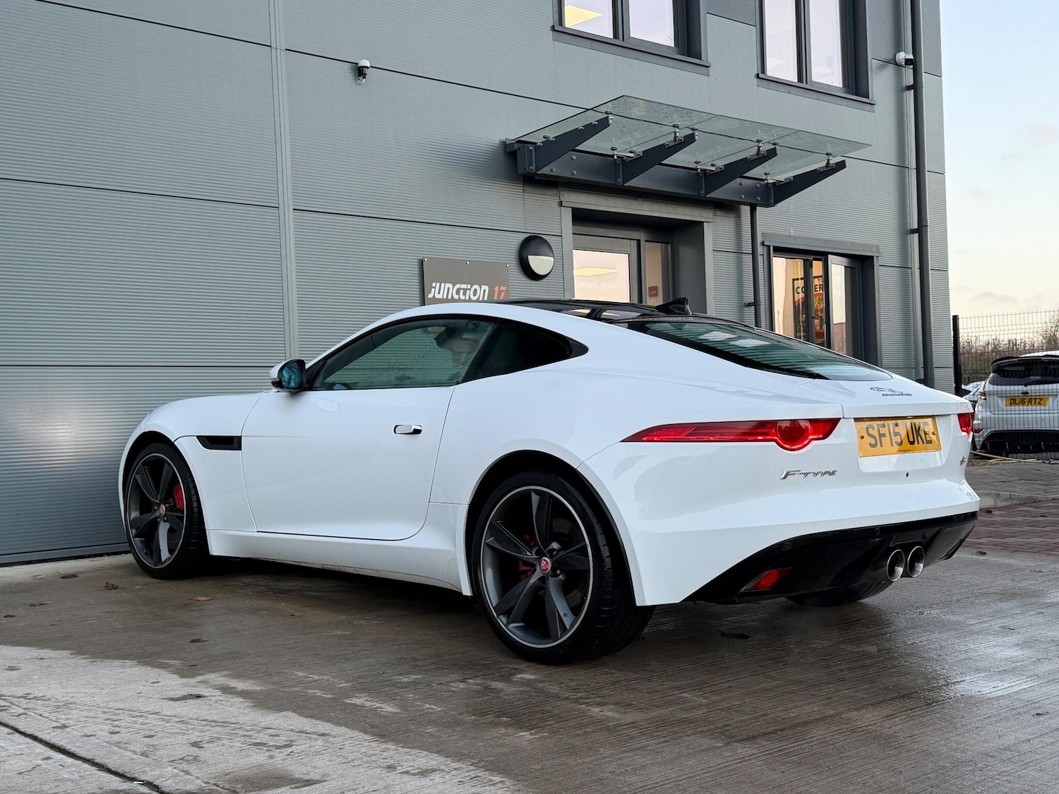 Used Jaguar F-Type 2015 for sale - 76899144: Photo 9
