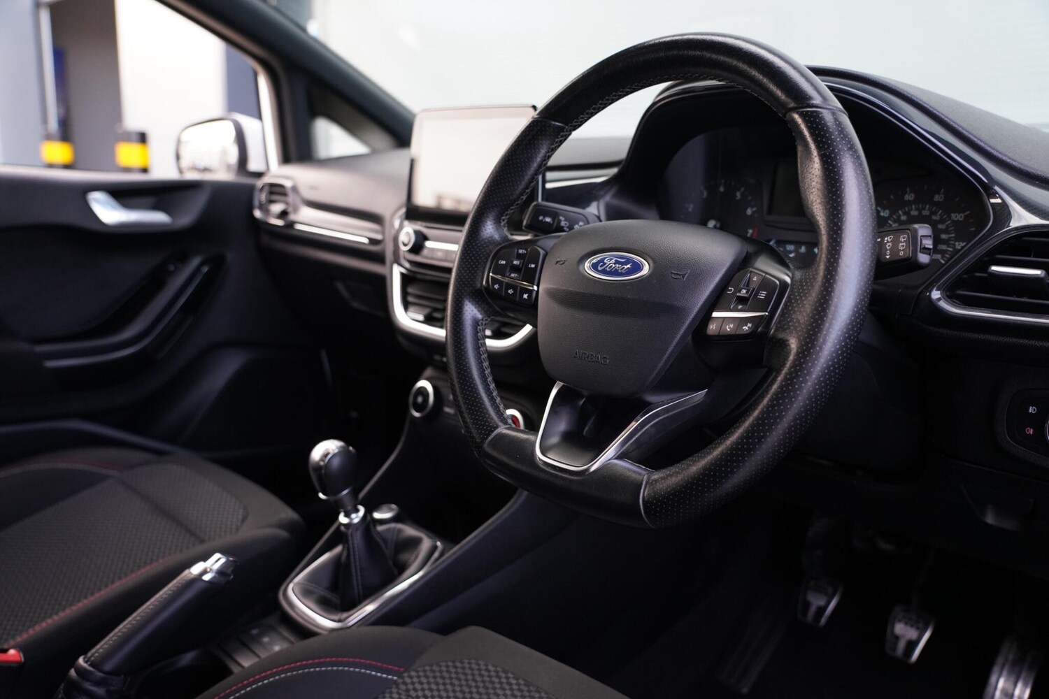 Used Ford Fiesta 2017 for sale - 76715554: Photo 12