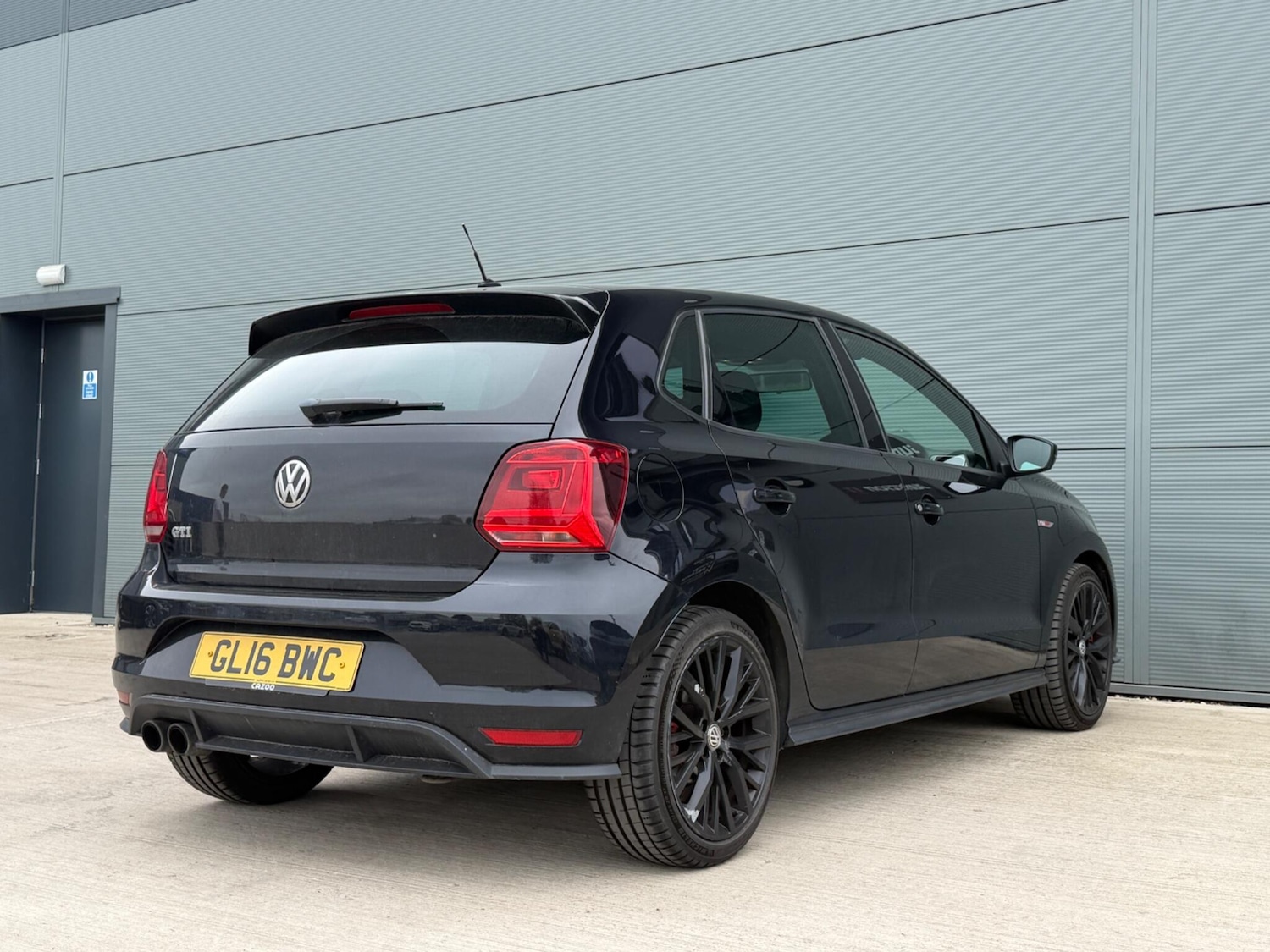 Used Volkswagen Polo 2016 for sale - 78185184: Photo 2