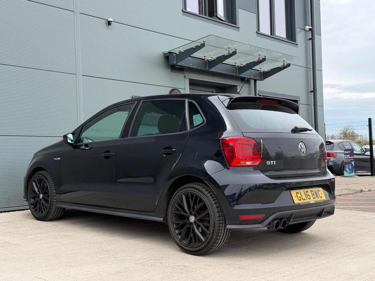 Used Volkswagen Polo 2016 for sale - 78185184: Photo 8