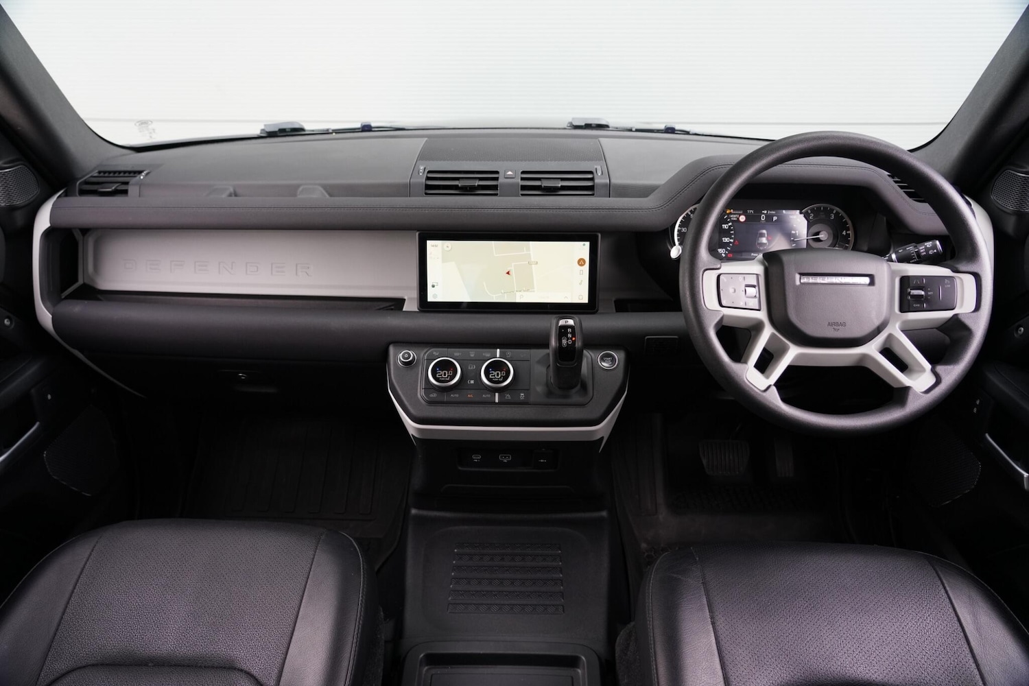 Used Land Rover Defender 2022 for sale - 77883331: Photo 2