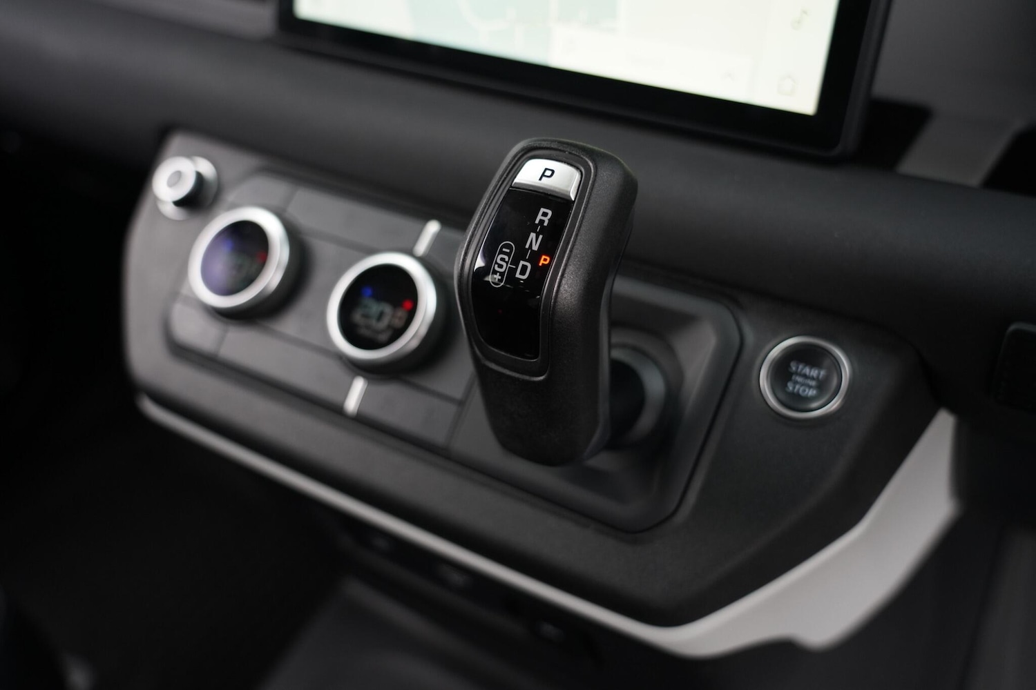 Used Land Rover Defender 2022 for sale - 77883331: Photo 23