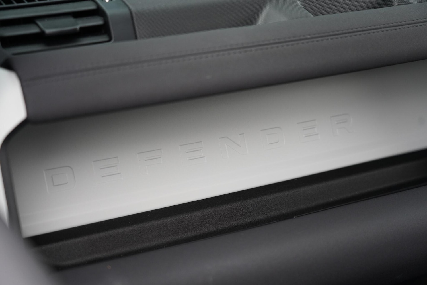 Used Land Rover Defender 2022 for sale - 77883331: Photo 25