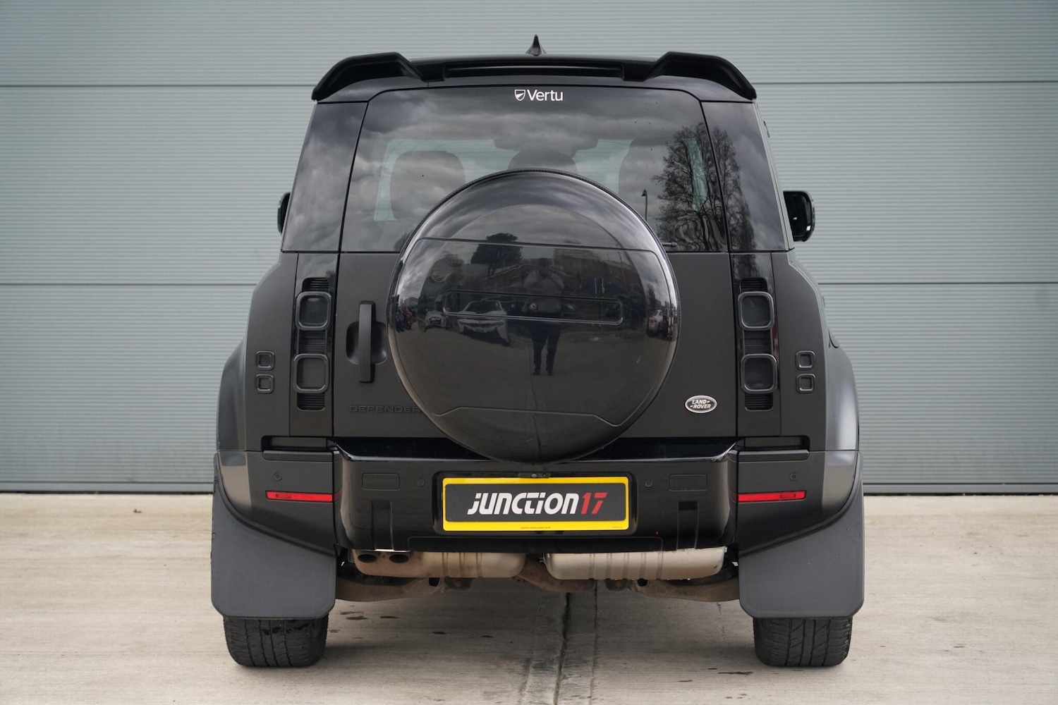 Used Land Rover Defender 2022 for sale - 77883331: Photo 7