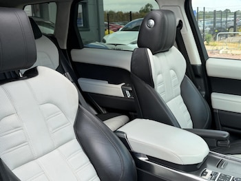 Used Land Rover Range Rover Sport 2016 for sale - 79212341: Photo