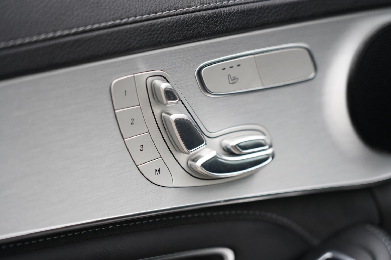 Used Mercedes-Benz C Class 2015 for sale - 76657648: Photo 24