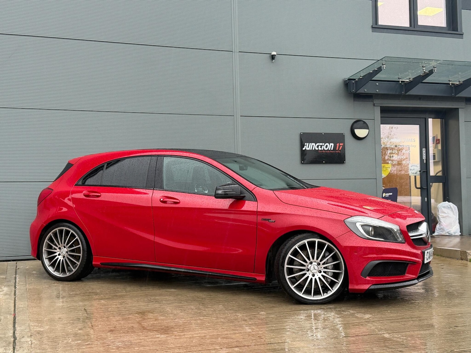 Used Mercedes-Benz A-Class 2014 for sale - 76659045: Photo 2