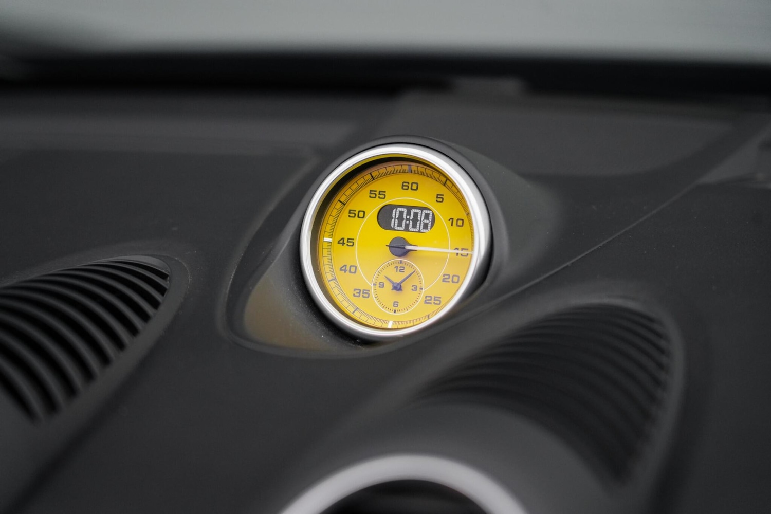 Used Porsche 718 Spyder 2019 for sale - 77215850: Photo 35