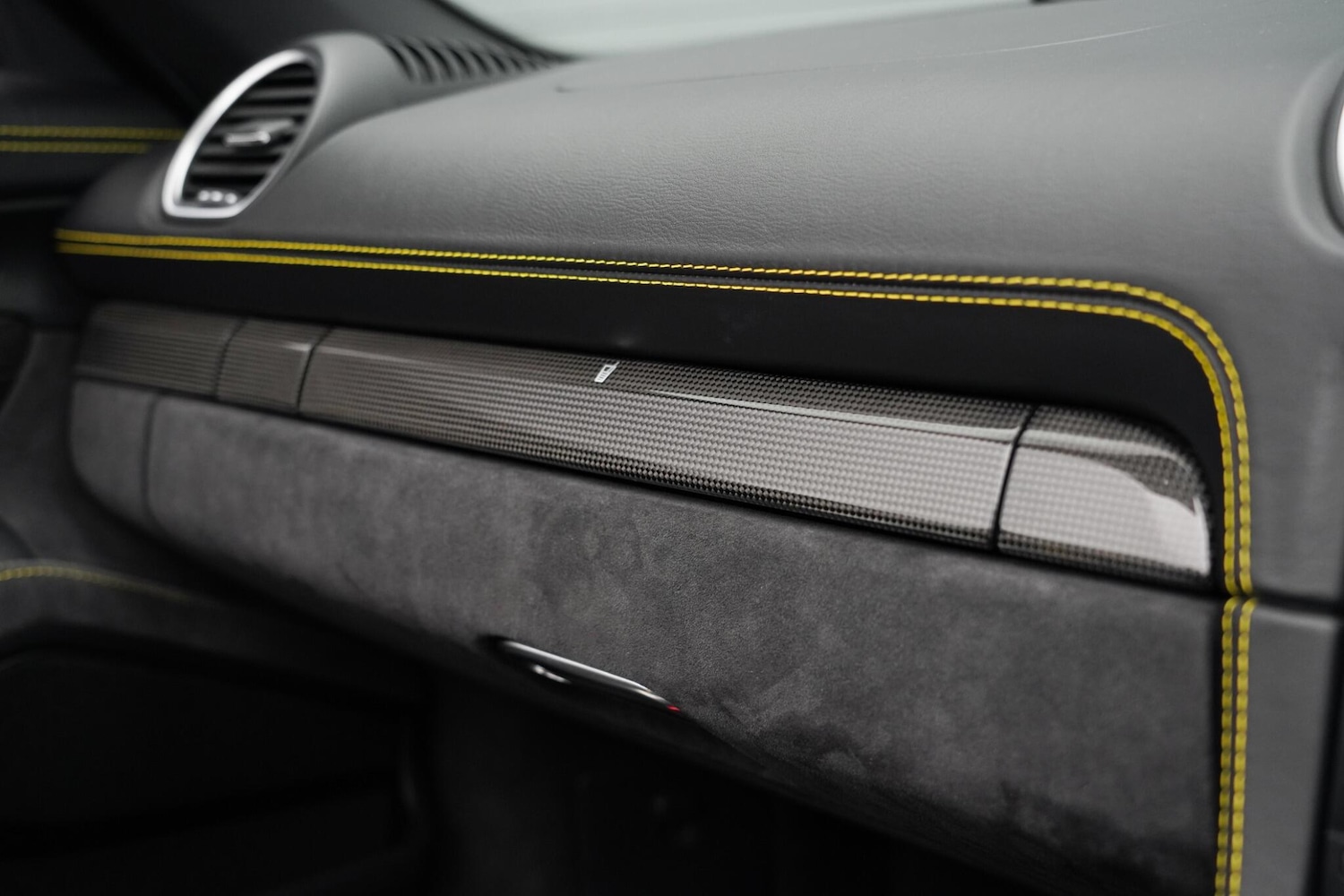 Used Porsche 718 Spyder 2019 for sale - 77215850: Photo 36