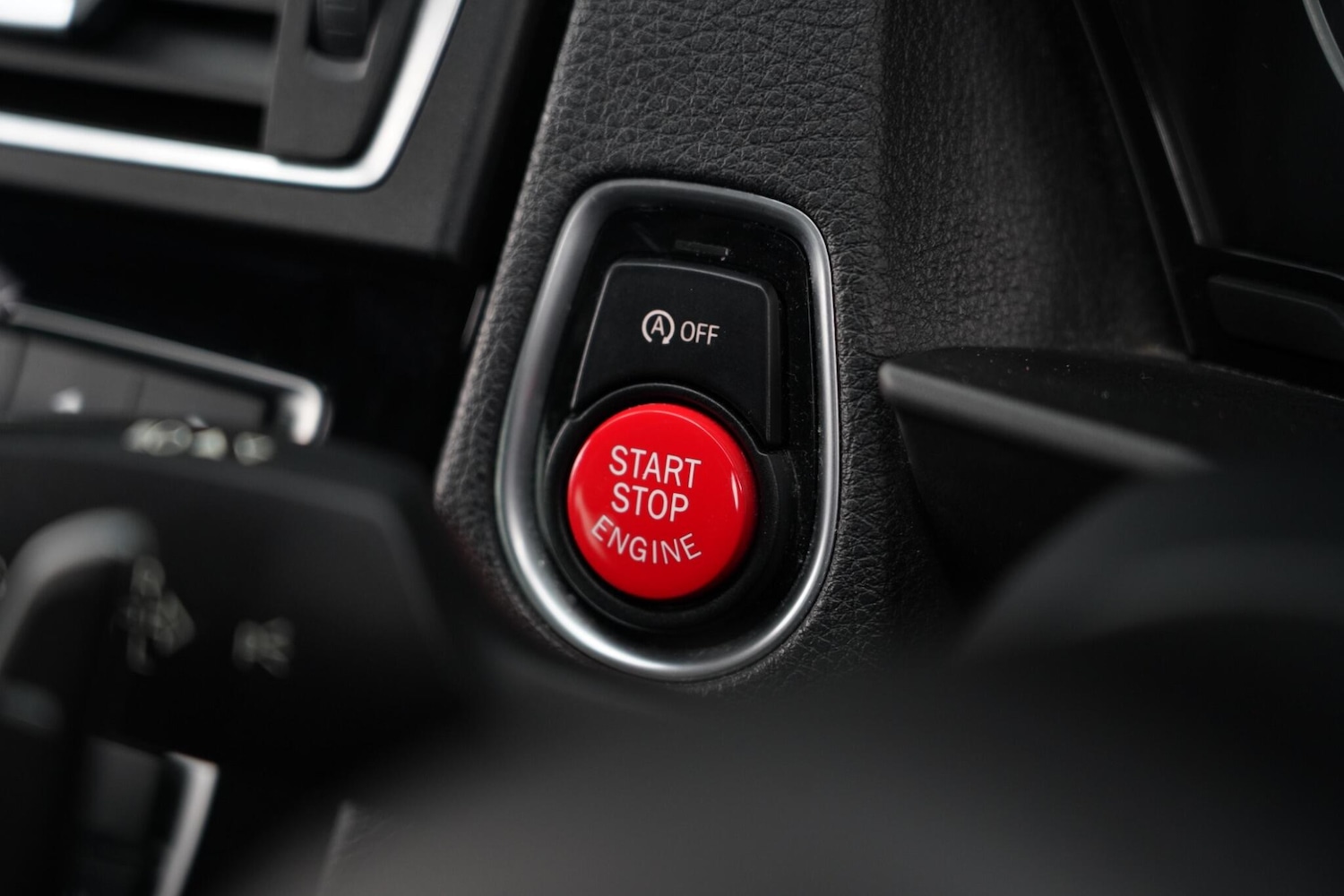 Used BMW M2 2017 for sale - 76657469: Photo 27