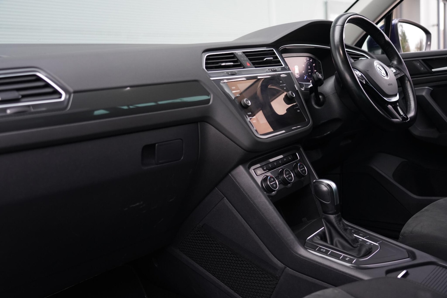 Used Volkswagen Tiguan 2019 for sale - 76658304: Photo 12