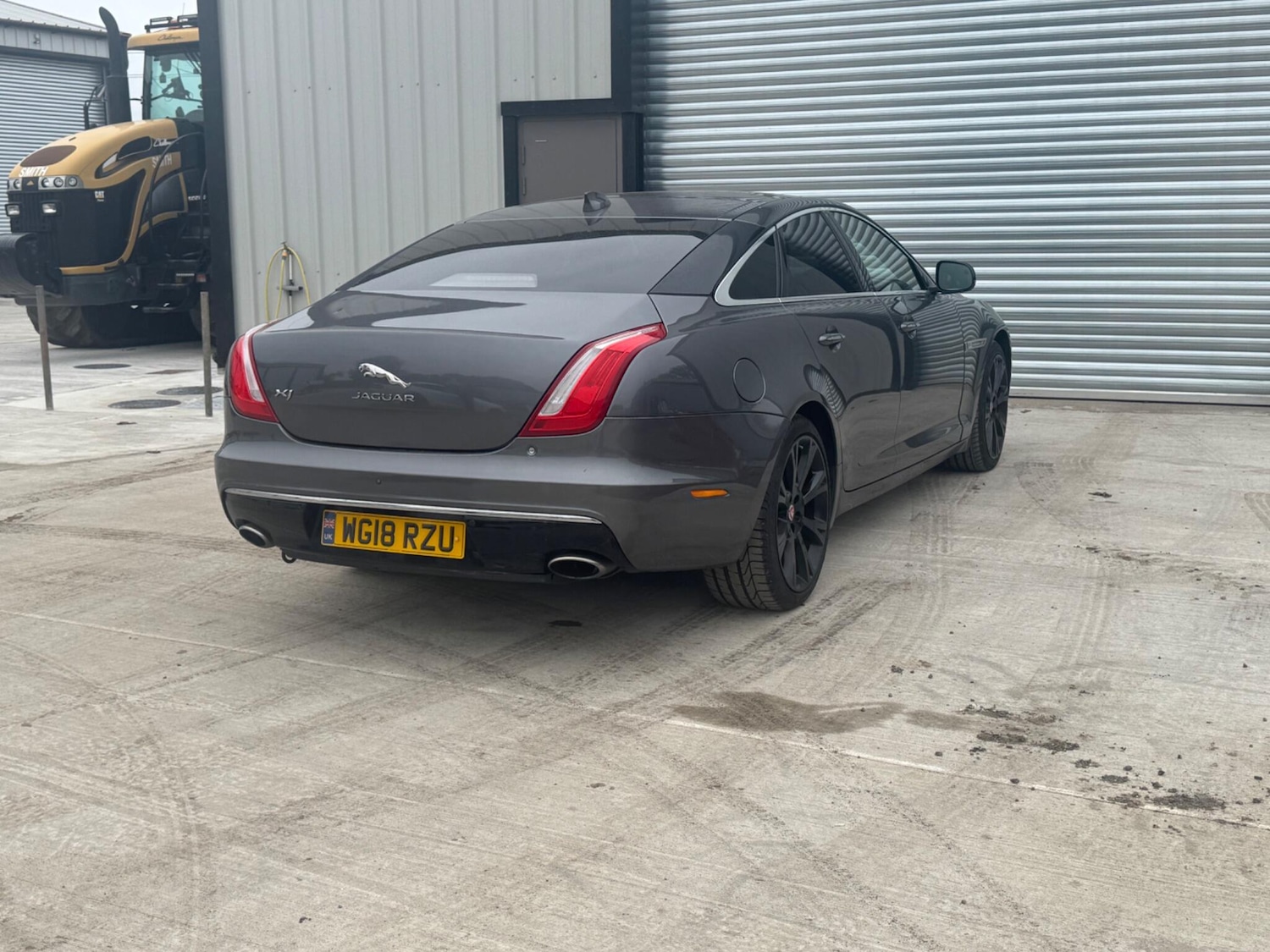 Used Jaguar XJ 2018 for sale - 77156779: Photo 8